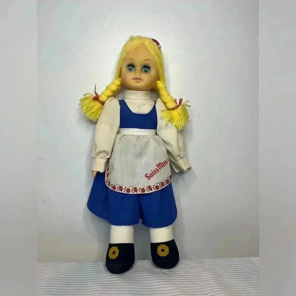 VINTAGE 1990'S SWISS MISS HOT COCOA ADVERTISING MASCOT CLOTH & VINYL DOLL 13" - Picture 3 of 4